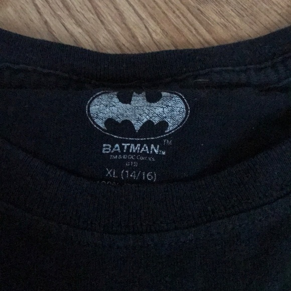 Batman shirt - Picture 2 of 2